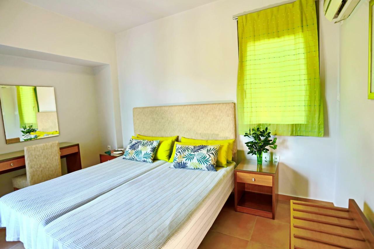Erodios Hotel Karystos  Bagian luar foto